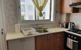 Ancient Paphos - Cozy Place Next To The Sea, Marina, Historical Sites, Buses, Mall, And Market