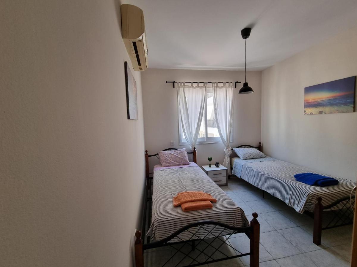 Ancient Paphos - Cozy Place Next To The Sea, Marina, Historical Sites, Buses, Mall, And Market Exterior photo
